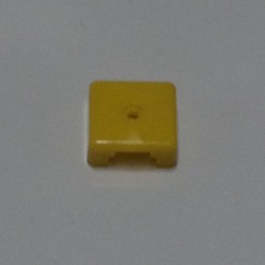Target face - 3D square yellow 